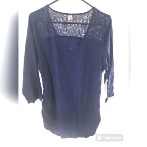 * Host Pick* Old Navy Maternity 3/4 Sleeve Shirt